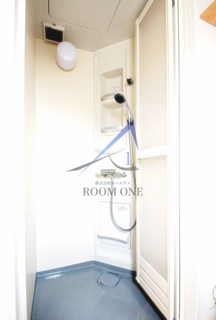 ＩＬ　ＲＯＳＳＯ町屋のシャワールーム|シャワールームです。