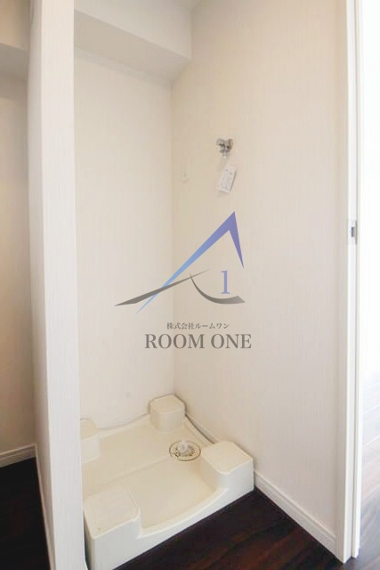 グロース西日暮里の設備|洗濯機置き場です。