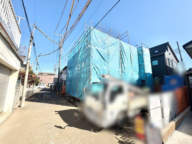 【前面道路含む現地写真】