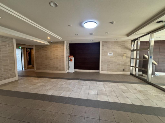 【ロビー】 | エステムコート八戸ノ里ステーションプレッソ