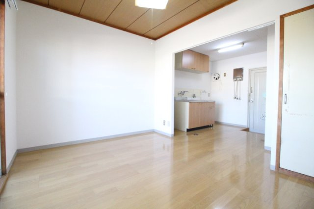 メゾンＭＫ豊成の寝室|落ち着いた色調の寝室です