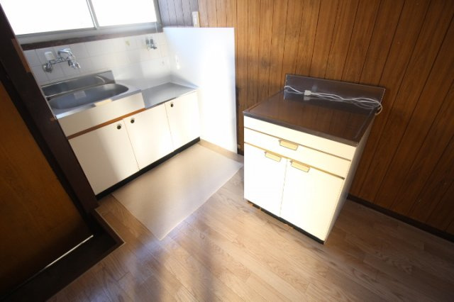 五海貸家のキッチン|きれいなキッチンです