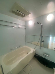 ネバーランド朝霧の浴室