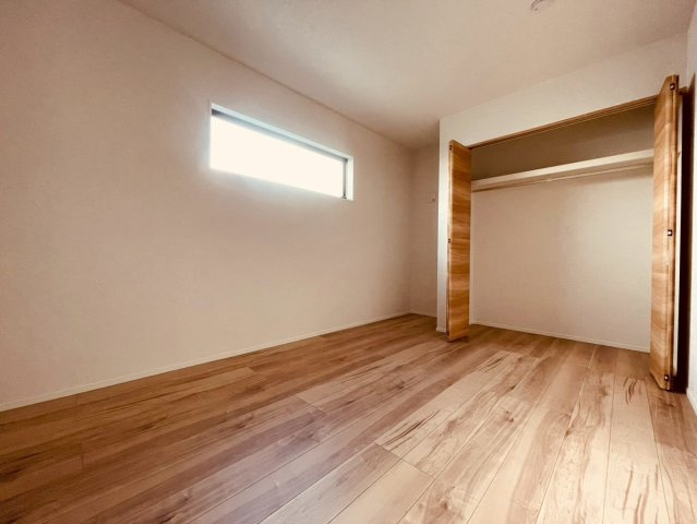 【洋室】 | 練馬区桜台２丁目　新築戸建て　A号棟 | 全居室に収納を確保、居住空間を有効活用できます