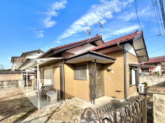 【中古戸建】高崎市箕郷町白川の外観|■外観｜閑静な住宅街で始める新しい暮らし♪開放的な毎日をあなたへ(^^♪