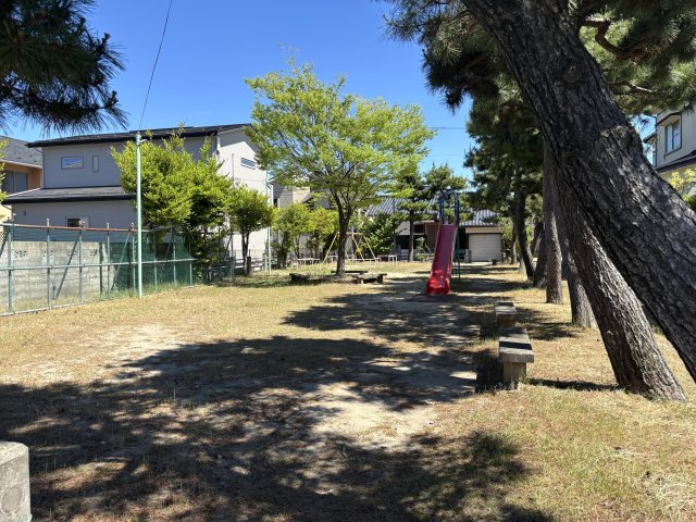 新潟市西区小針4丁目の周辺|小針中央公園