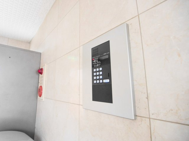 セントラルリバー西原のセキュリティ|※別部屋のお写真です※