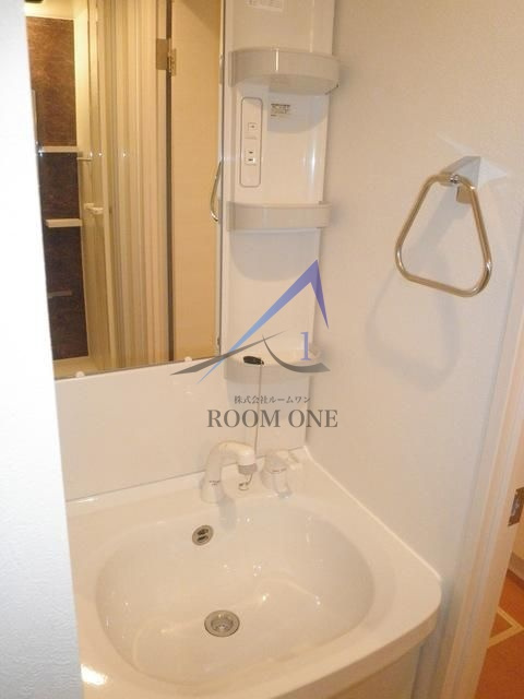 ミハス田園調布の洗面所|独立洗面台です。