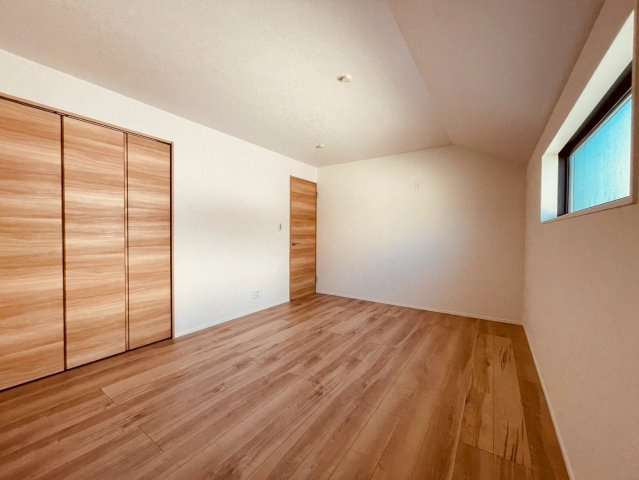 【洋室】 | 練馬区桜台２丁目　新築戸建て　B号棟 | 穏やかな寛ぎを届ける上質仕様のゆとりある洋室で自分時間を充実