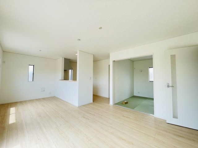 【居間・リビング】 | 本庄市下野堂第6  クレイドルガーデン　新築戸建　 全3棟　1号棟
