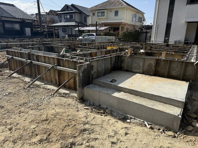 今宿東３丁目　３棟の外観