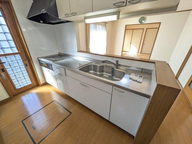 太田市東長岡町平屋戸建のキッチン