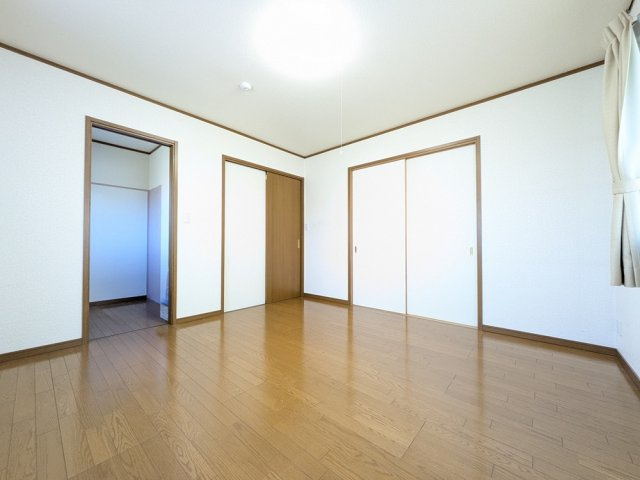 太田市東長岡町平屋戸建の洋室