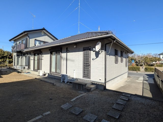 太田市東長岡町平屋戸建の外観