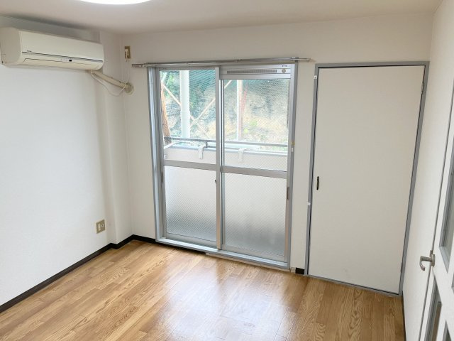 シャルマンハイツ生駒の居間・リビング