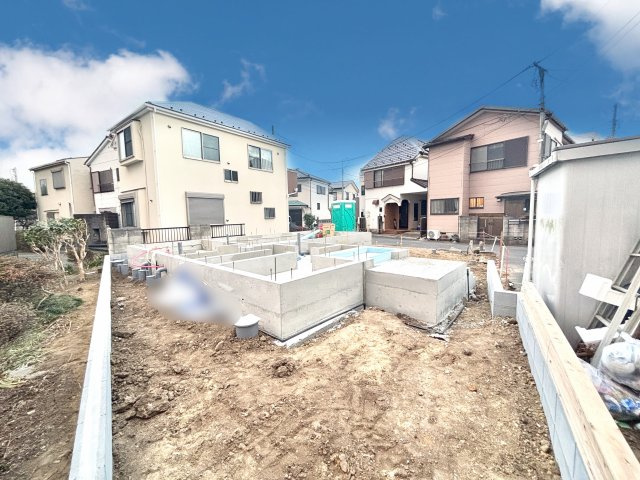 【前面道路含む現地写真】