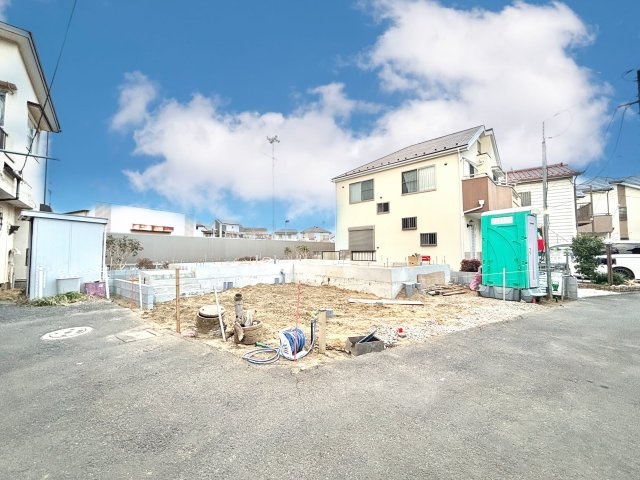 【前面道路含む現地写真】