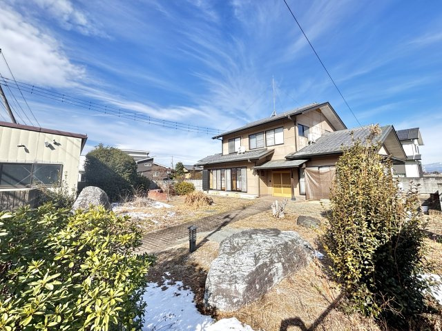 【中古戸建】太田市中根町の外観|■外観｜外観｜閑静な住宅街で始める新しい暮らし♪開放的な毎日をあなたへ(^^♪
