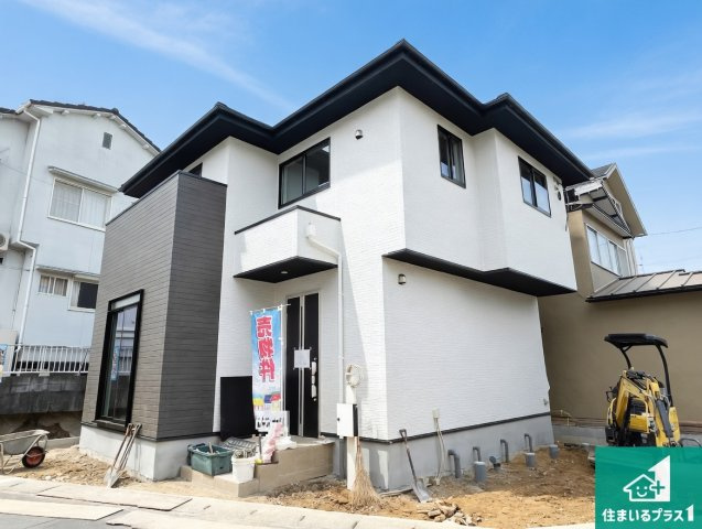 京都市伏見区醍醐下山口町　第1期　新築一戸建ての外観|周辺は落ち着いた街並みの住宅地！子育てがしやすい住環境です！まだ未完成ですが、現地でしかわからない事もございます。是非一度ご覧ください。