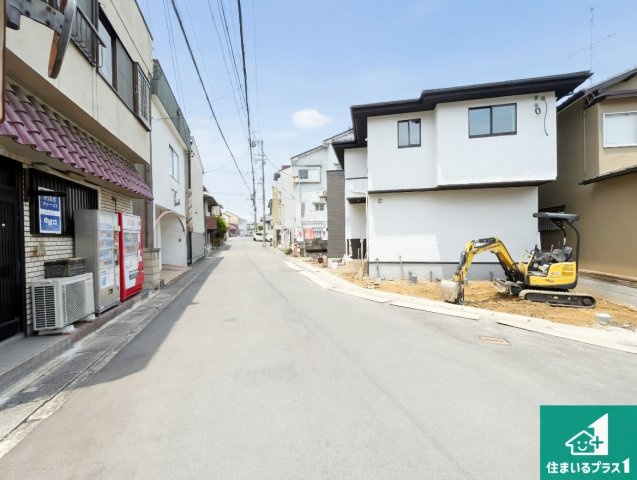 京都市伏見区醍醐下山口町　第1期　新築一戸建ての前面道路含む現地写真|周辺は落ち着いた街並みの住宅地！子育てがしやすい住環境です！まだ未完成ですが、現地でしかわからない事もございます。是非一度ご覧ください。
