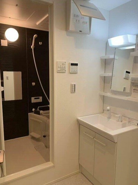 カインドネス赤羽の洗面所