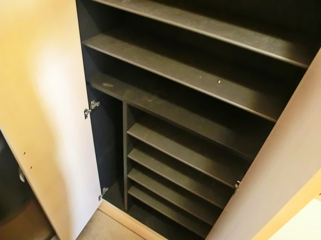 ファミール　Ｂ棟の玄関|背の高いシューズボックスあります♪