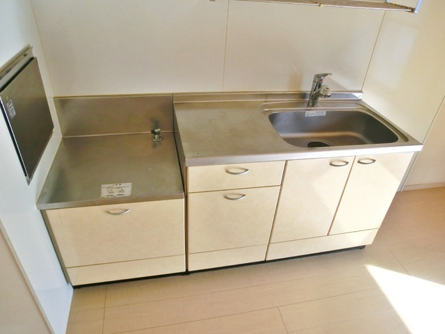 ファミール　Ｂ棟のキッチン|ガスコンロ設置可のキッチン！