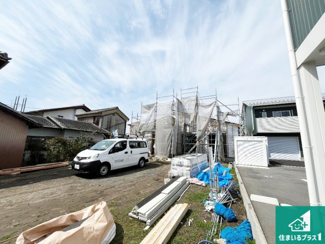 近江八幡市出町　第1期　新築一戸建ての外観|周辺は落ち着いた街並みの住宅地！子育てがしやすい住環境です！まだ未完成ですが、現地でしかわからない事もございます。是非一度ご覧ください。