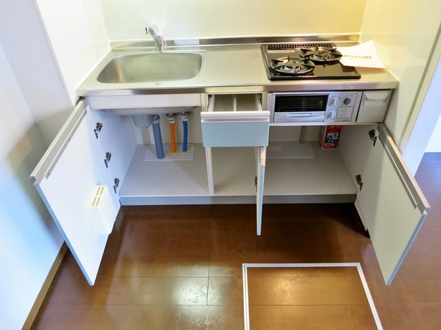 リブェールの収納|キッチン下に収納スペースあります♪