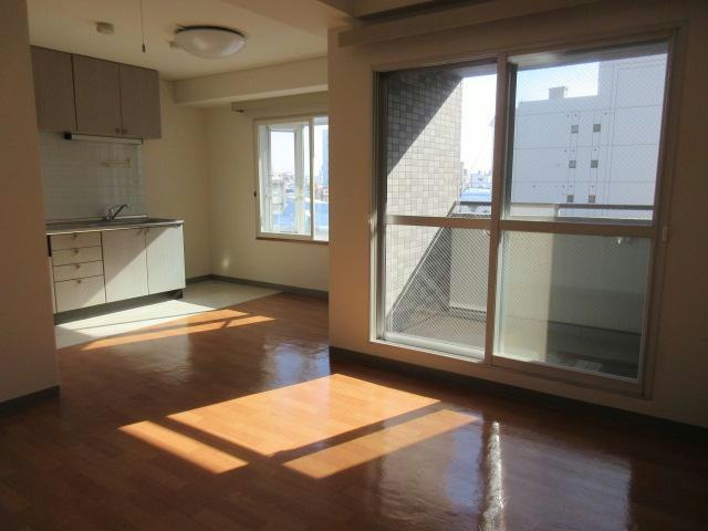 NC西3･4マンションの居間・リビング