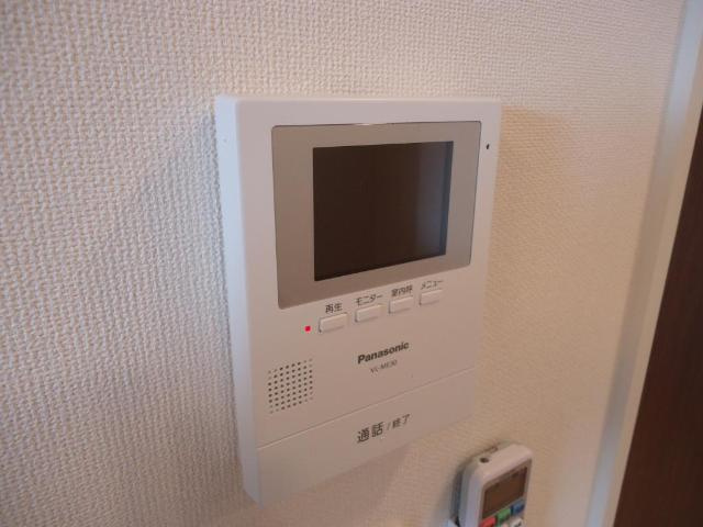 リバープレイスＳＴのセキュリティ|カメラ付インターホン