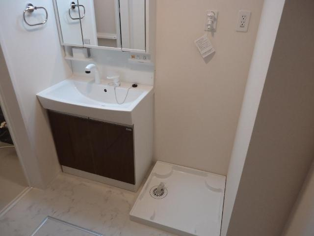 リバープレイスＳＴのその他|洗濯機置場