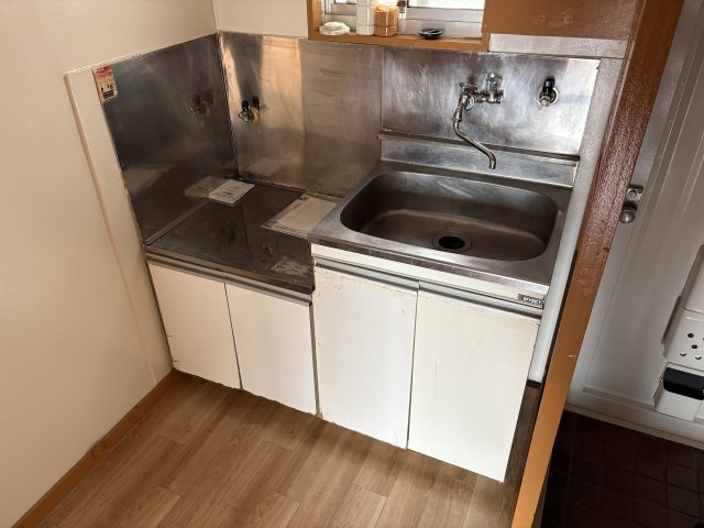 昭島市朝日町４丁目のアパートのキッチン
