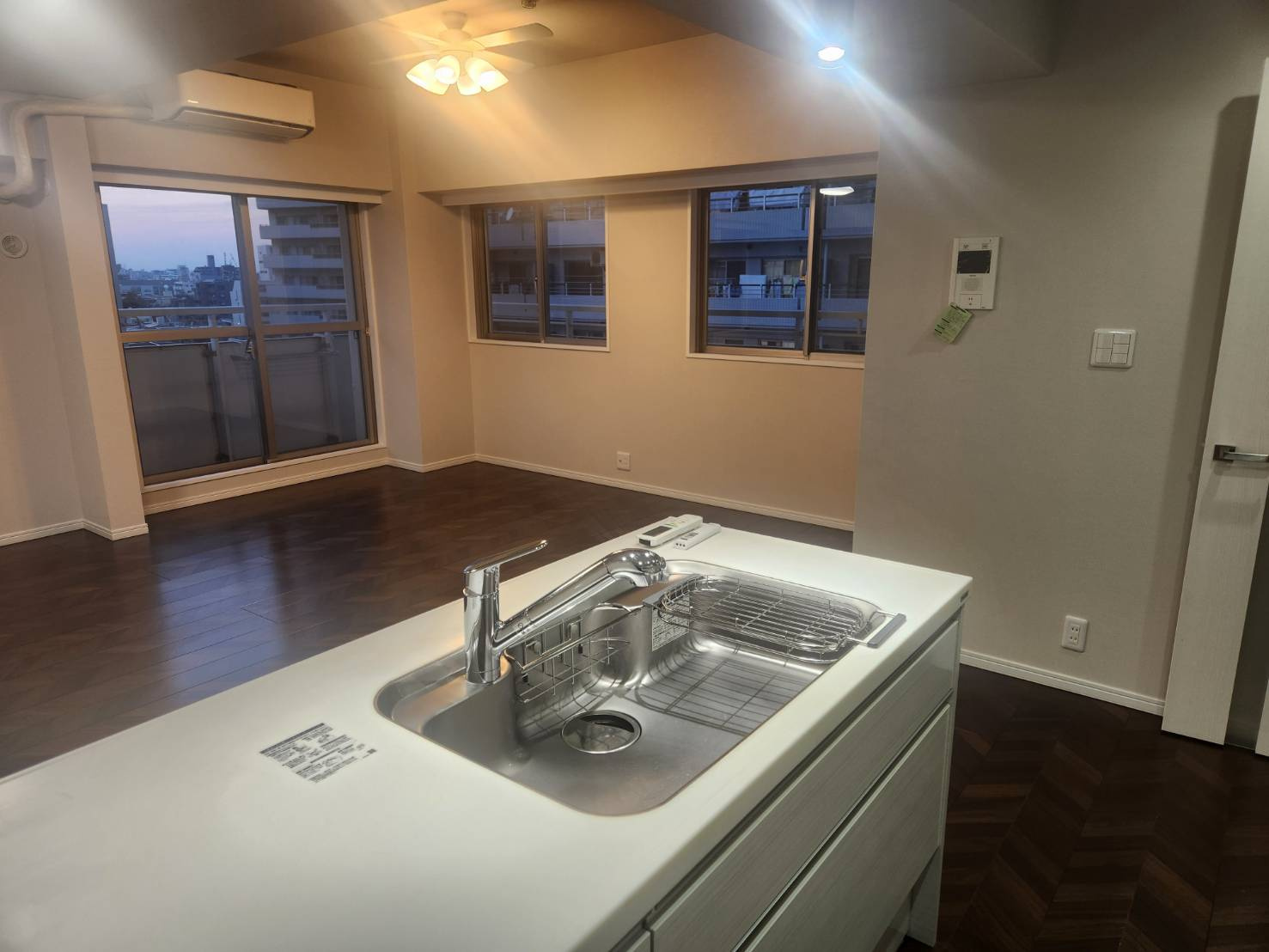 リプレ川口一番街１号棟の洋室|洋室5.2帖　　北側のお部屋