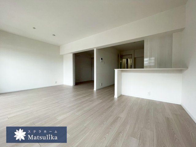 高殿コーポの居間・リビング|使いやすい居間です