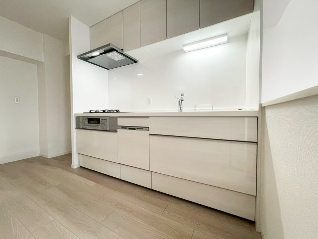 高殿コーポのキッチン|お料理しやすいキッチンです