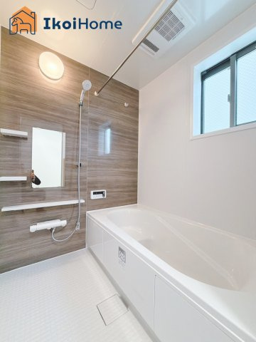 明石市材木町1期　1号棟　新築戸建の浴室|【ホームページに現地動画掲載中】●年中無休：当日予約可●1坪タイプの広々したユニットバスになります。