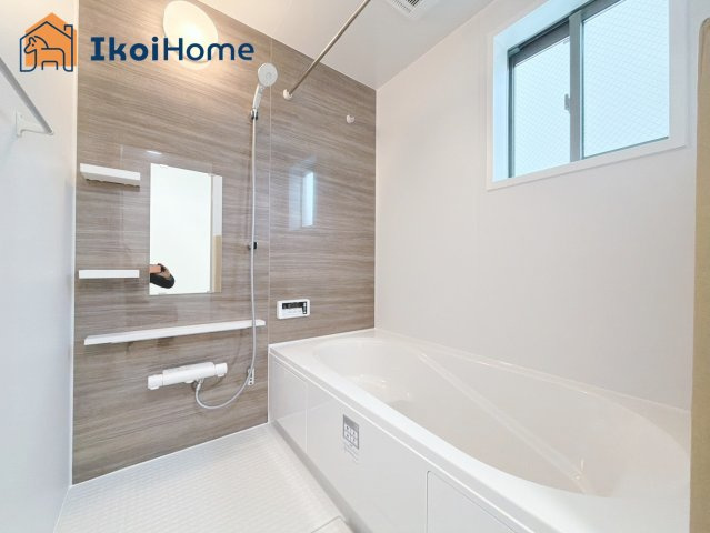 明石市材木町1期　1号棟　新築戸建の浴室|【ホームページに現地動画掲載中】●年中無休：当日予約可●「断熱ユニットバス・断熱浴槽」を使用。