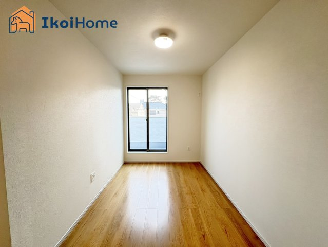 明石市材木町1期　1号棟　新築戸建の子供部屋|【ホームページに現地動画掲載中】●年中無休：当日予約可●全室ペアガラス標準装備。通常の２倍の断熱効果