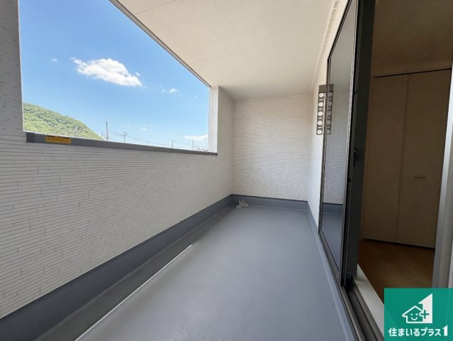 赤穂市南野中　第6期　新築一戸建てのバルコニー|日当たりのよいバルコニー！お部屋が開放的に！