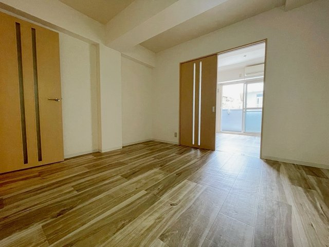 アイファースト清荒神の居間・リビング|※同建物の類似写真となります。使いやすいリビングです