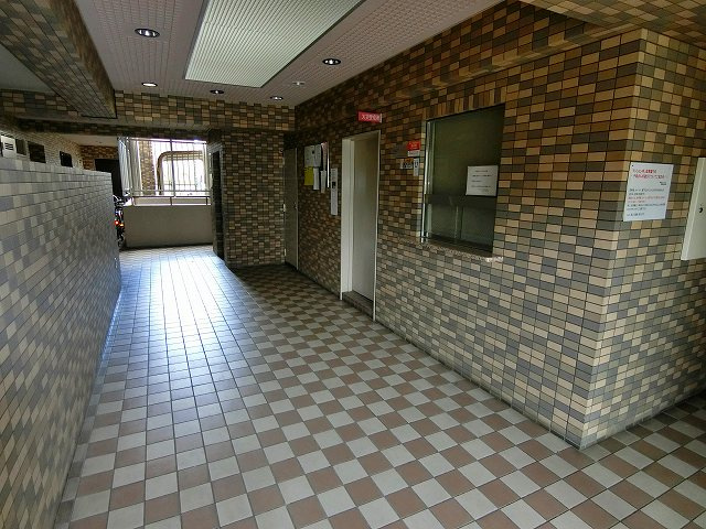 【エントランス】 | レジェンダリー小松