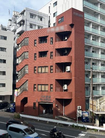 【横浜】国道１号線沿い角地！多目的に利用できる全空ビルの画像