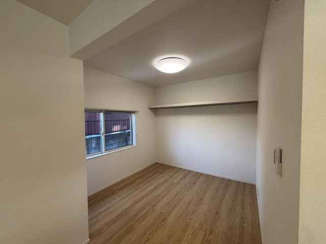 【洋室】 | 西区花園4丁目