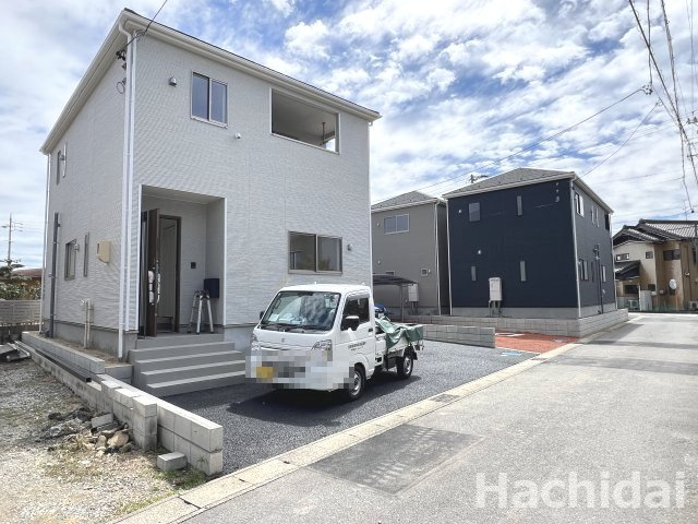 高浜市向山町第6　新築分譲住宅＜1号棟＞の前面道路含む現地写真