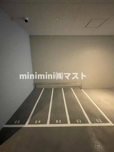 ルフォンプログレ南森町の駐車場