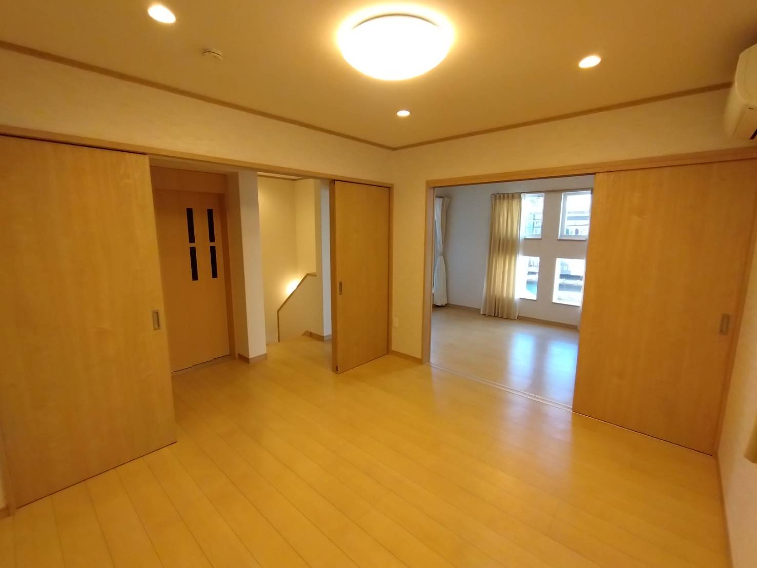 共進町戸建２の洋室