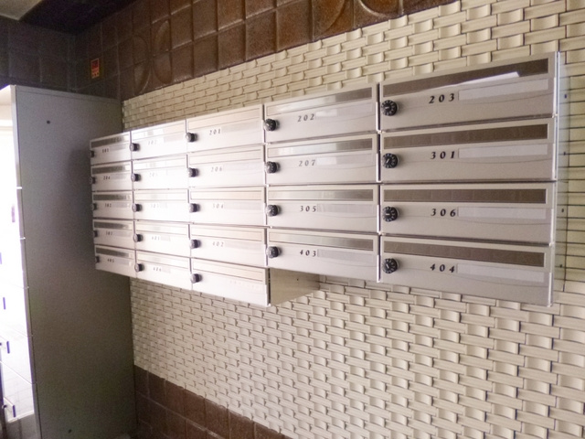 古澤マンションのエントランス|集合ポストです☆