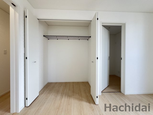 高浜市向山町第6　新築分譲住宅＜2号棟＞の収納|南側8.0帖洋室クローゼット
