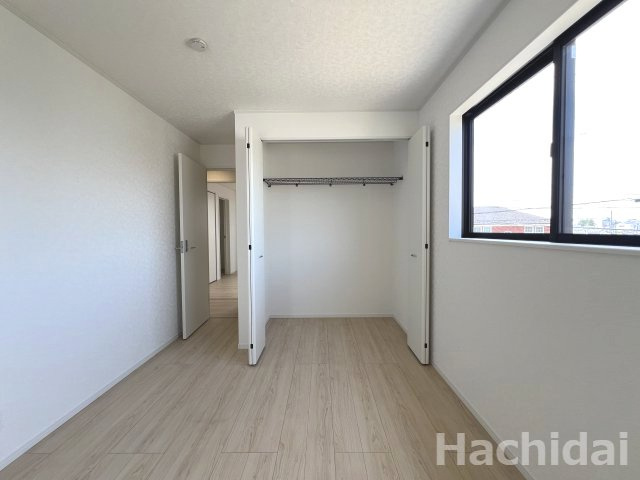 高浜市向山町第6　新築分譲住宅＜2号棟＞の収納|北側5.7帖洋室